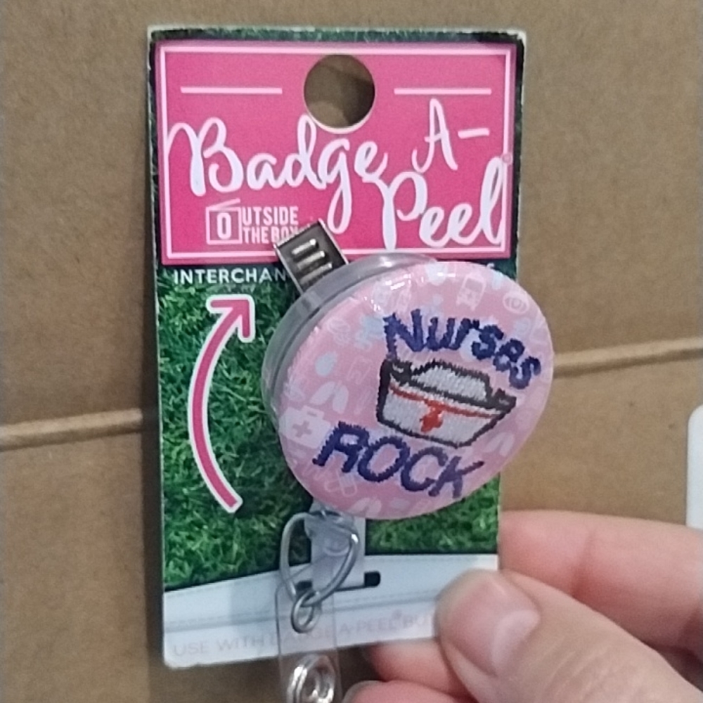 Badge holder / reel